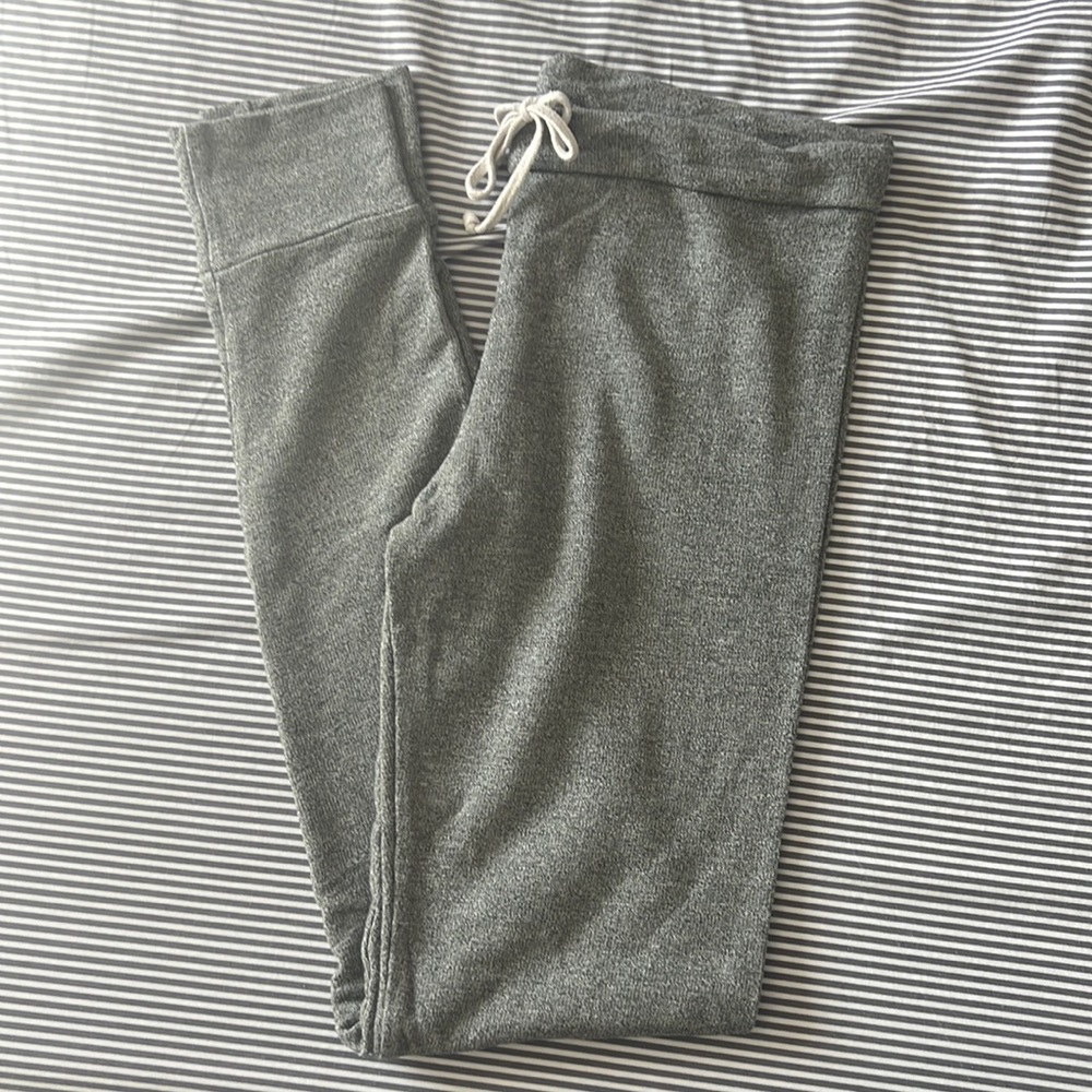 ALO Yoga Heather Grey Jogger, Size Small